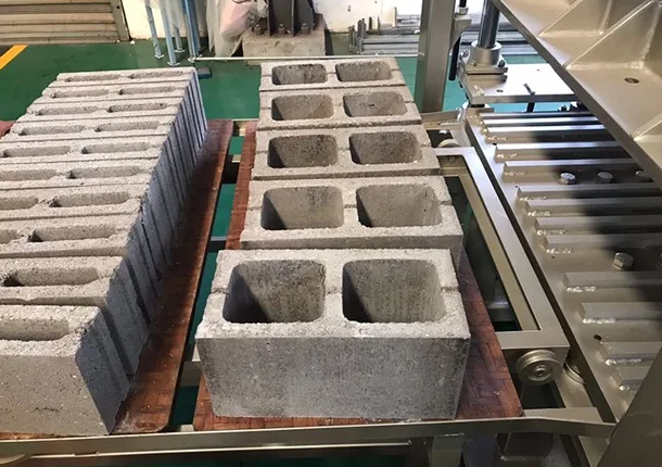 짐바브웨에서 판매되는 벽돌 제조 기계 -ZCJK